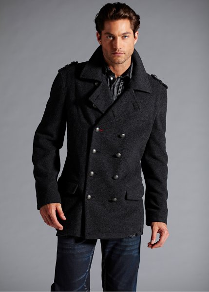 Короткое двубортное пальто мужское
